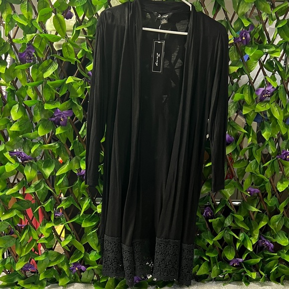 Chic Black Lace-Accented Women's Cardigan - Picture 1 of 8